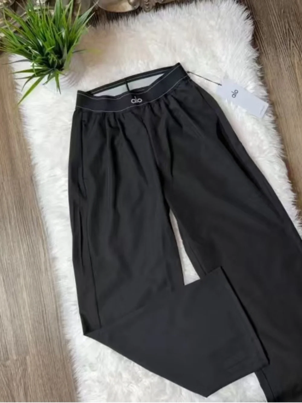 ALO Yoga Black Wide-Leg Lounge Pants - Picture 1 of 4
